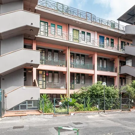 Casa Jaya شقة *