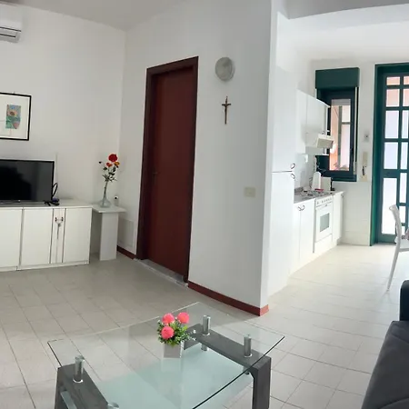 Casa Jaya شقة *